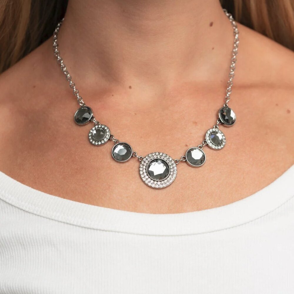 Paparazzi Jewelry - Extravagant Extravaganza - Silver Necklace - Vintage